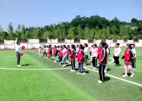 志愿服務(wù)鄉(xiāng)村行，三門峽市教育局助力鄉(xiāng)村旅游發(fā)展